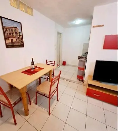 Sun & Moon Apartment